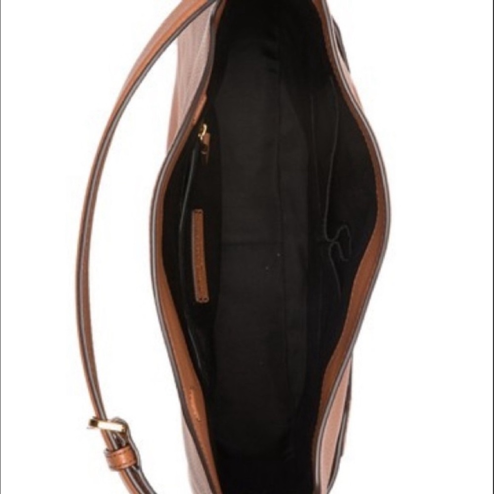Gorgeous like new Marc Jacobs Empire City leather tote - Picture 4 of 4